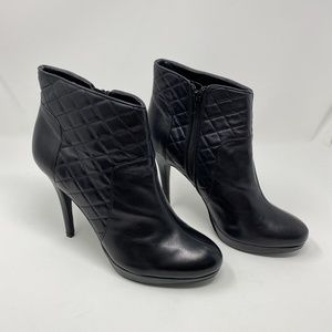 Black leather quilted ankle booties Beverly Feldman sz 9.5 amazing condi…